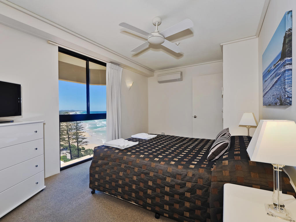 Clubb Coolum Beach Resort