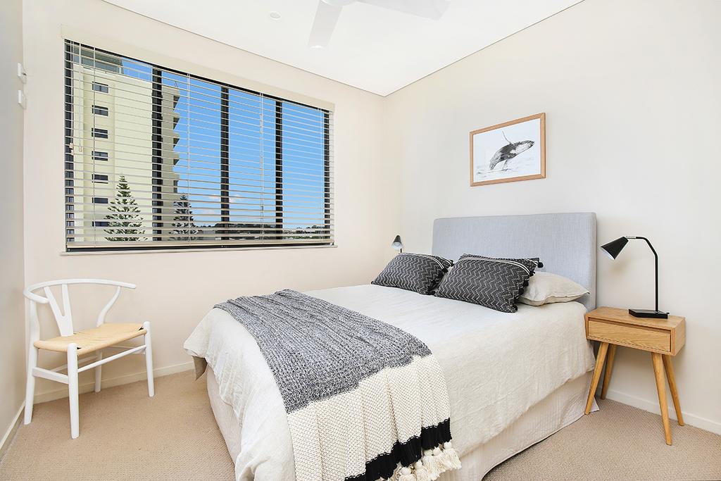Meridian Alex Beach Apartments