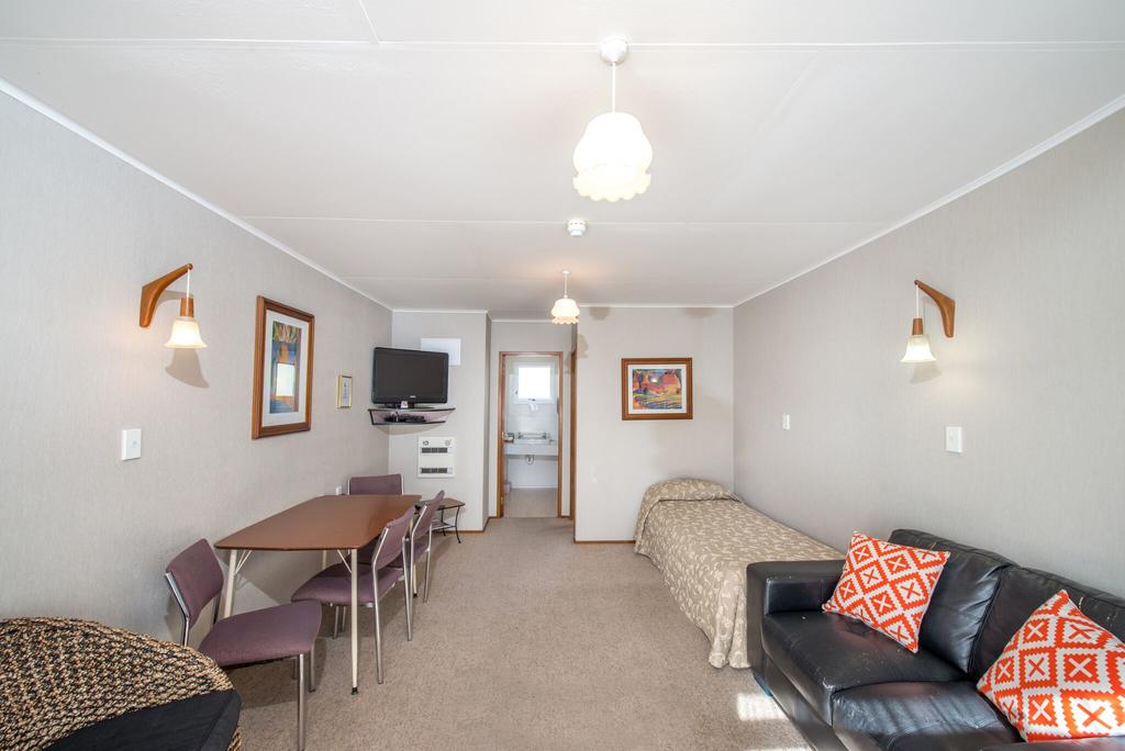 Amber Court Motel