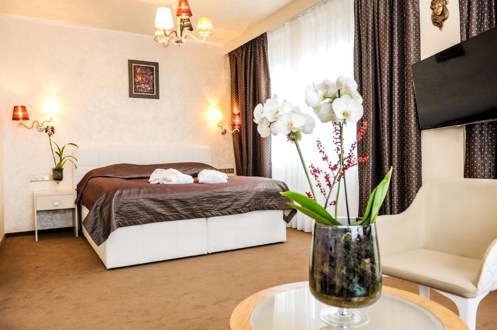 Myo Hotel Mysterius