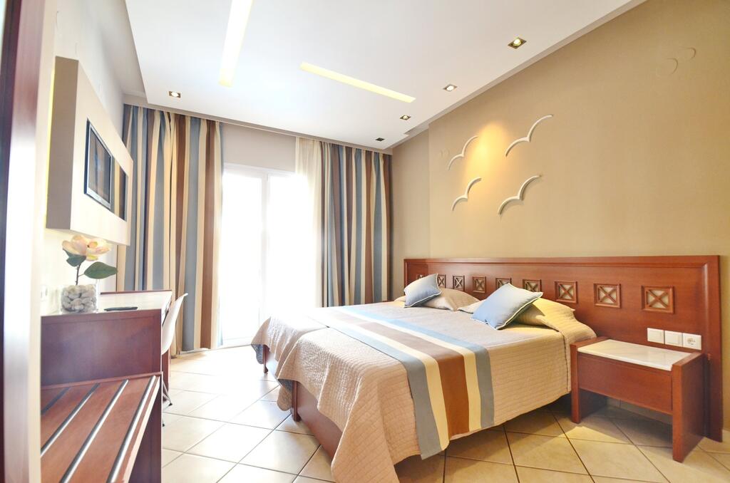 Evilion Sea & Sun Hotel
