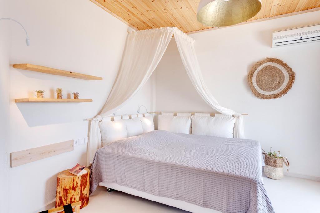 Faros Resort