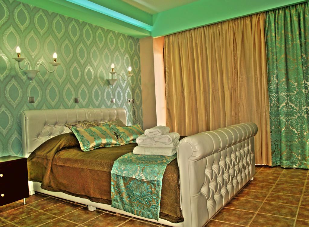 Maranton Beach Hotel