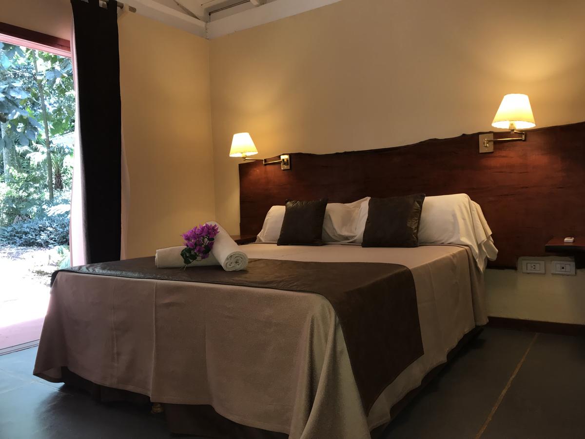 Raíces Amambai Lodges