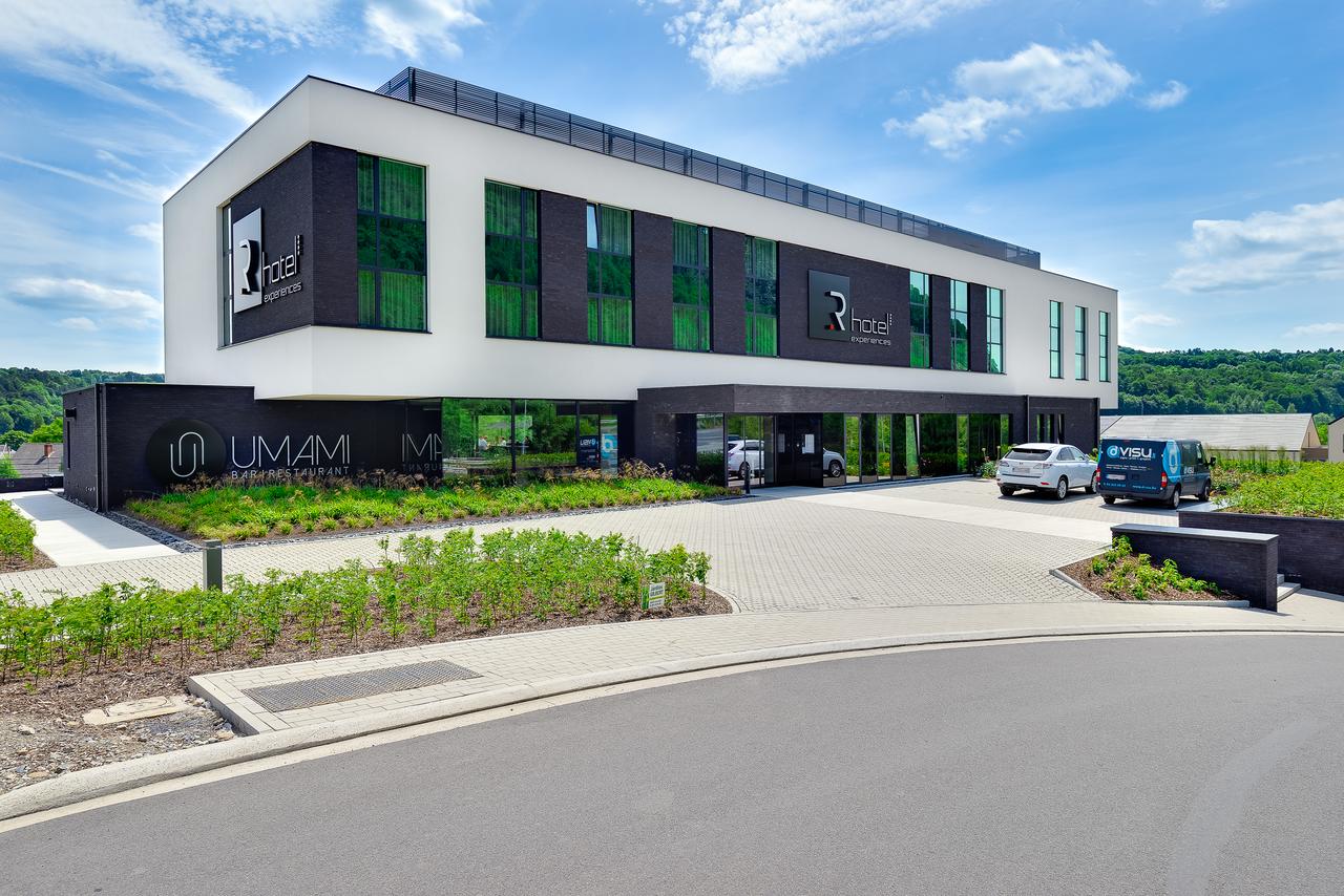 R hotel experiences