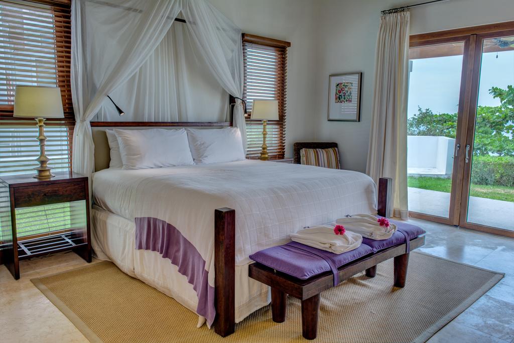 Las Verandas Hotel & Villas