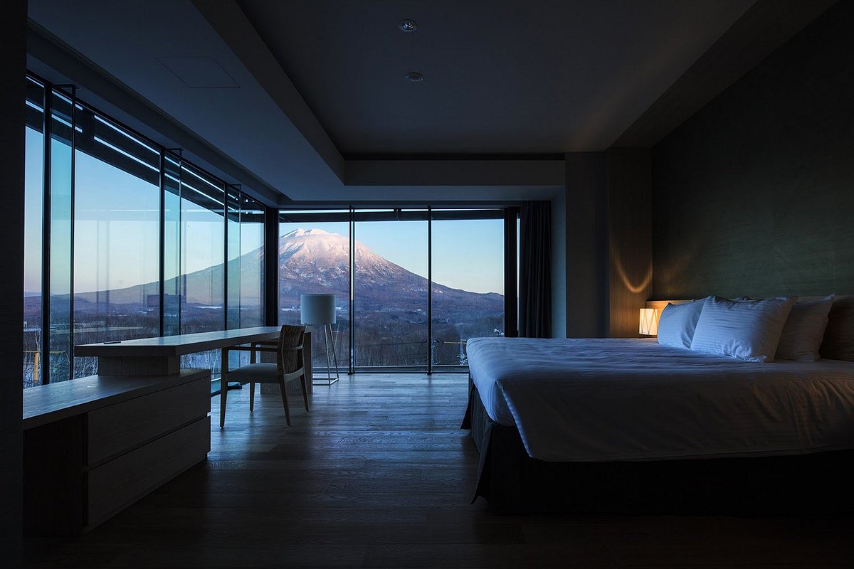 Aya Niseko
