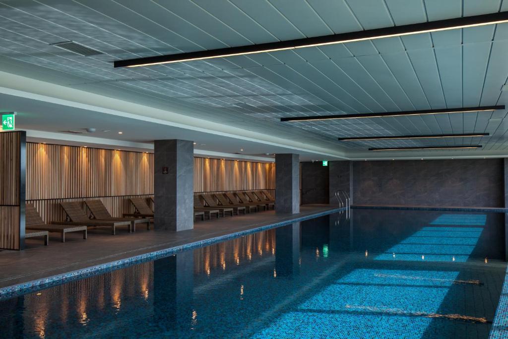 Hotel Tops 10