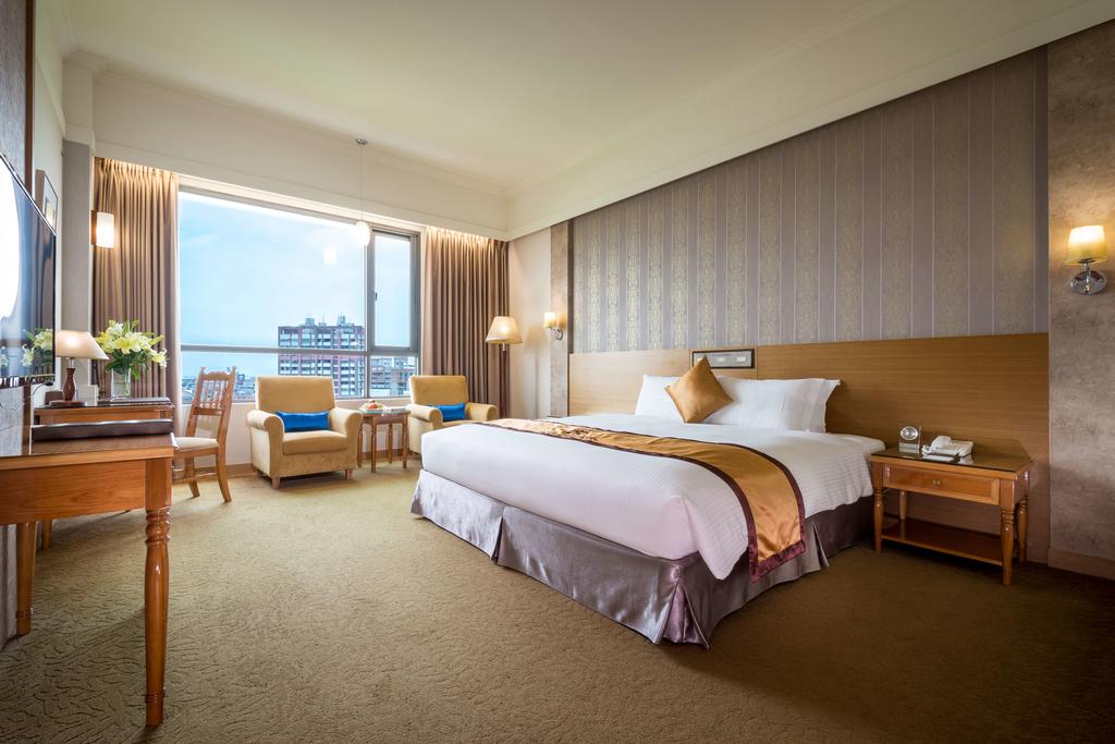 Royal Chiayi Hotel
