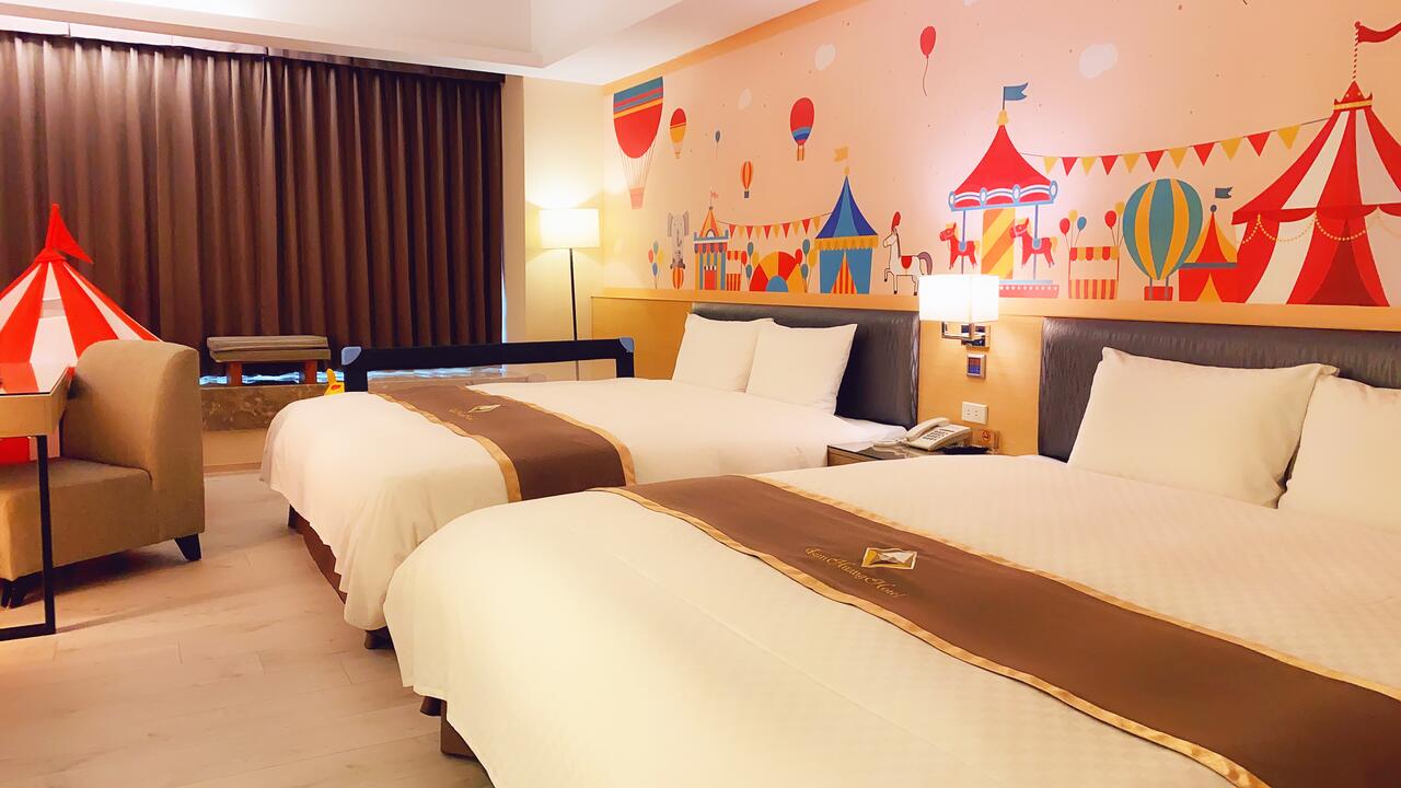 Tsun Huang Hotel