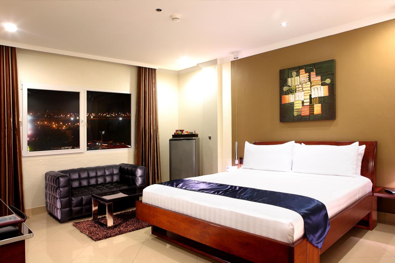 Queens Hotel