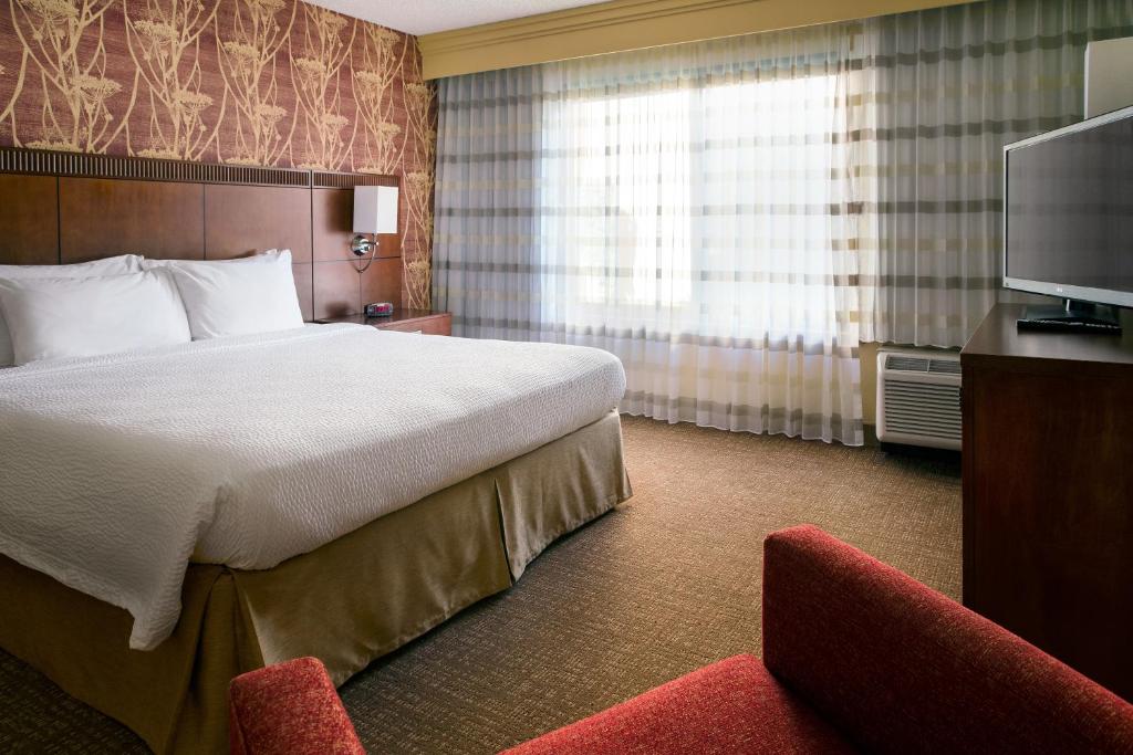 Courtyard by Marriott Anaheim Buena Park