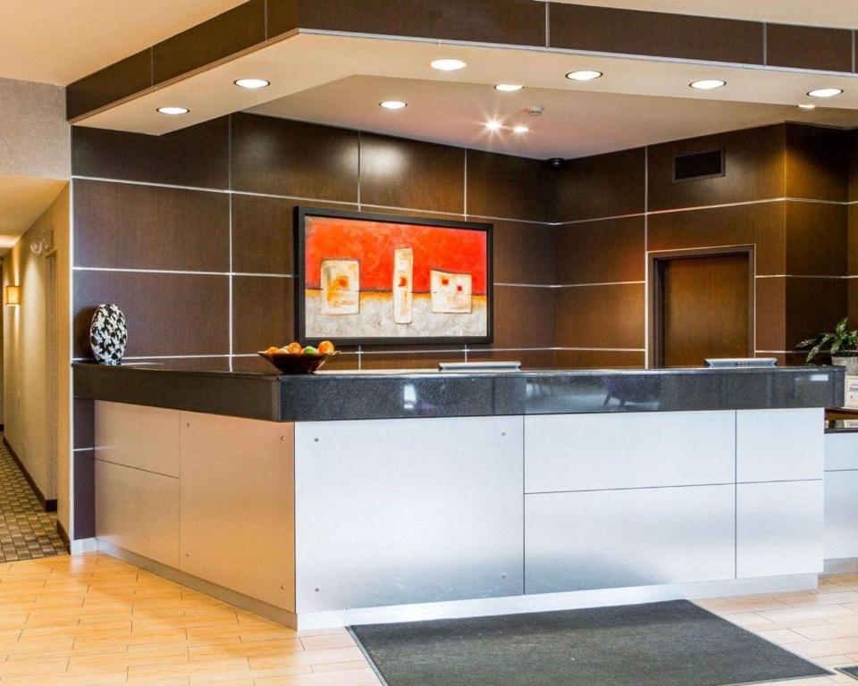 Cambria hotel & suites