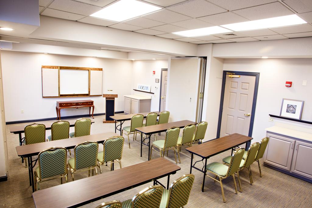 Country Inn Suites By Radisson; Harrisburg West