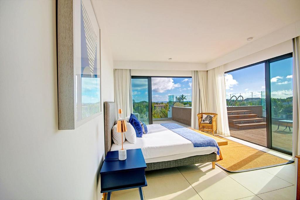Mythic Suites & Villas