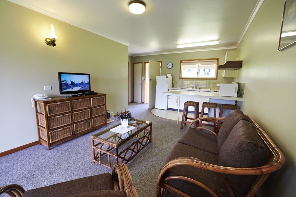 The Crest Apartments