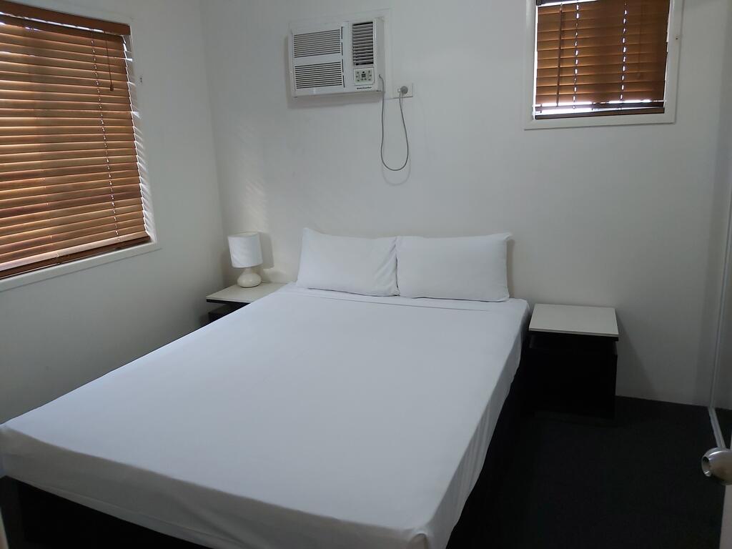 Cosmopolitan Motel & Serviced Apartments