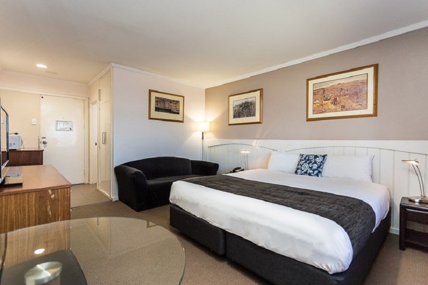 Country Comfort Amity Motel