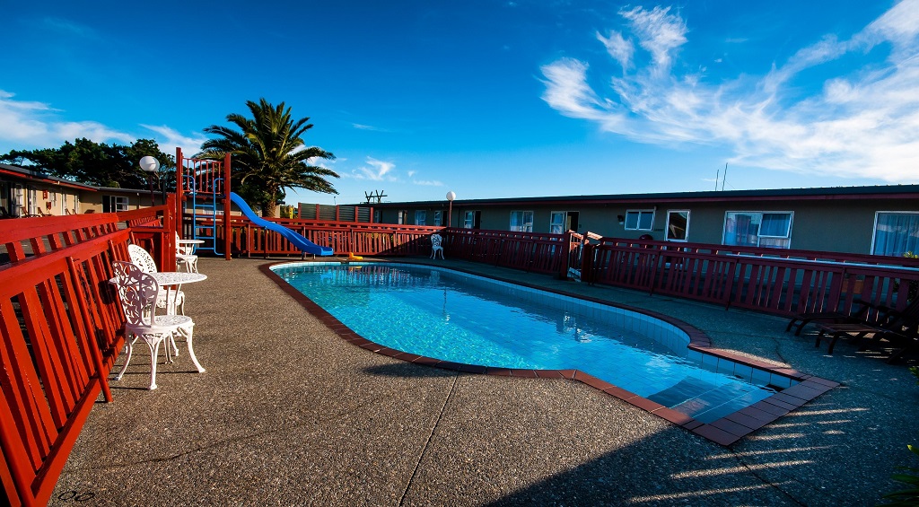 Charles Court Motel