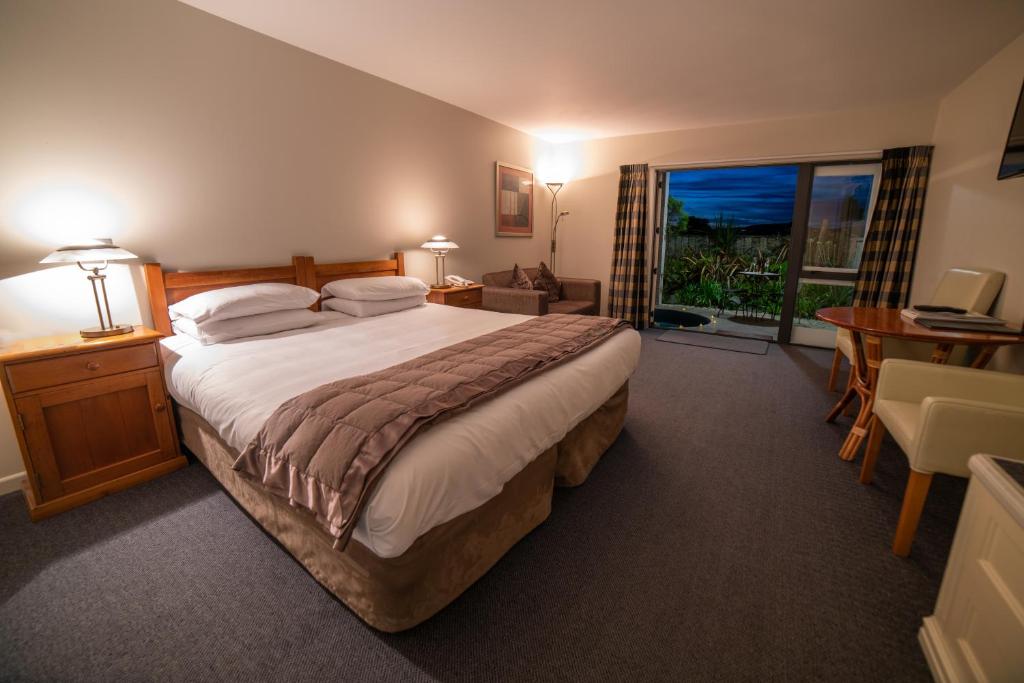 Baycrest Lodge