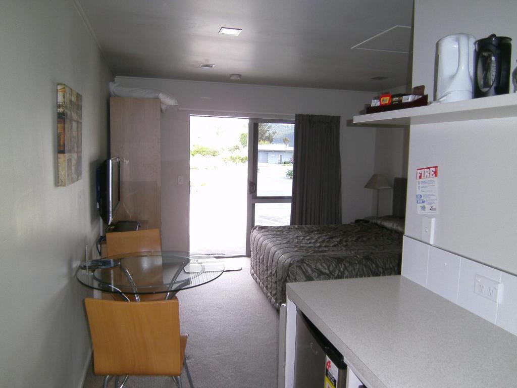 Anchorage Motel Apartments