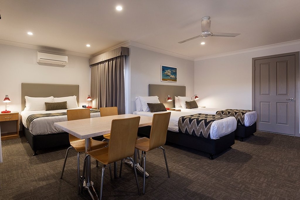 Altitude Motel Apartments