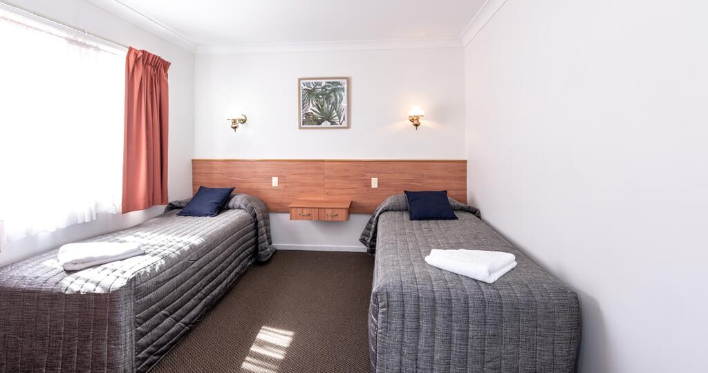Riviera On Ruthven Motel