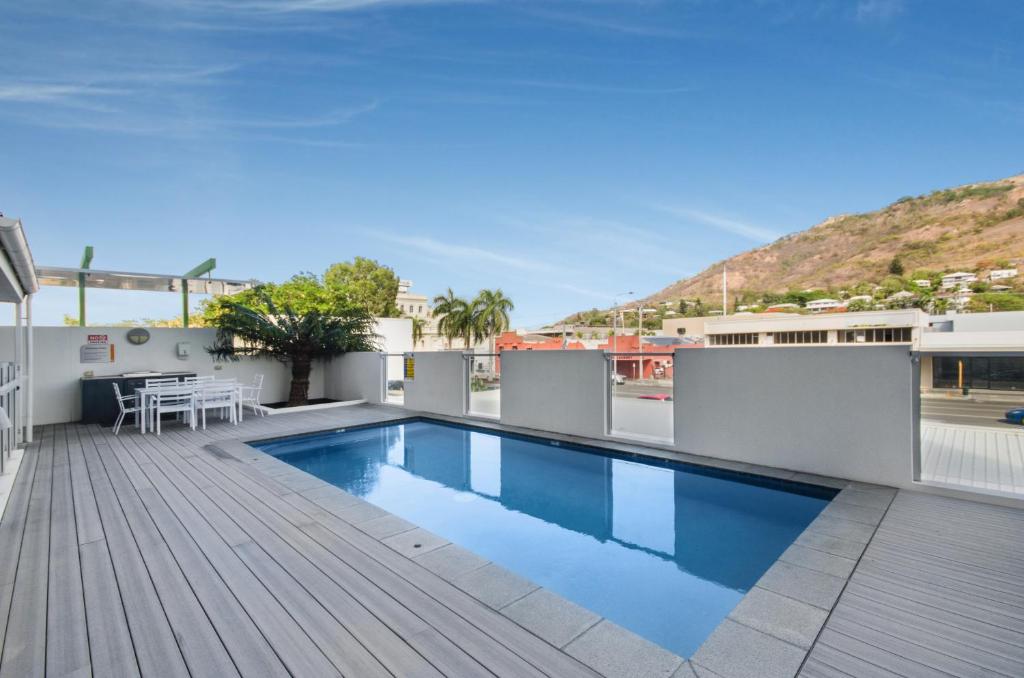 Central Kensington Apartments