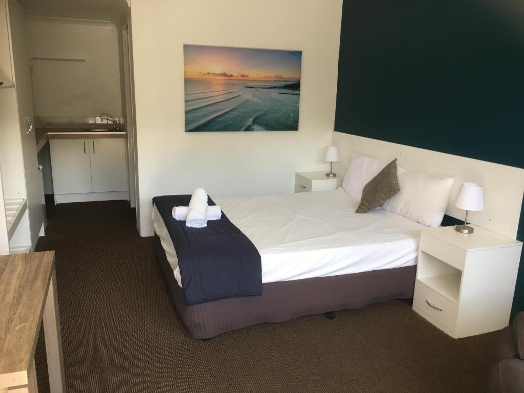 Blue Pelican Motel