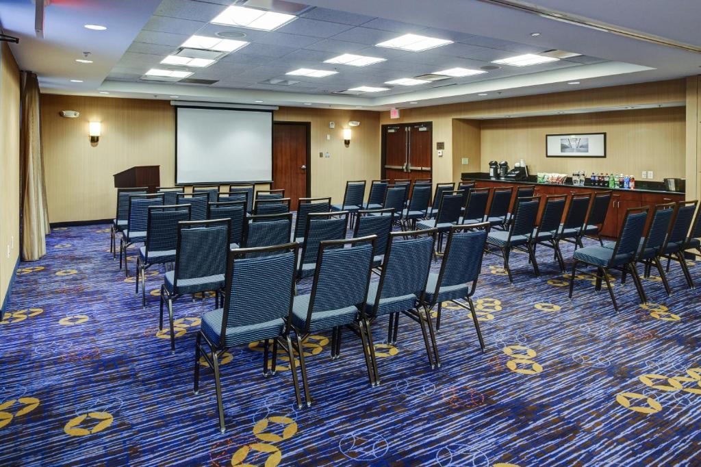 Courtyard by Marriott Atlanta Airport West
