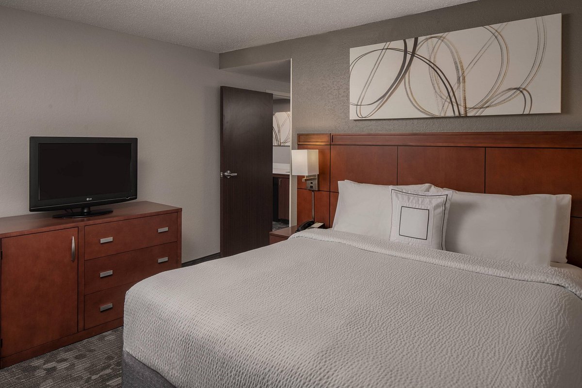 Courtyard by Marriott Baton Rouge Siegen Lane