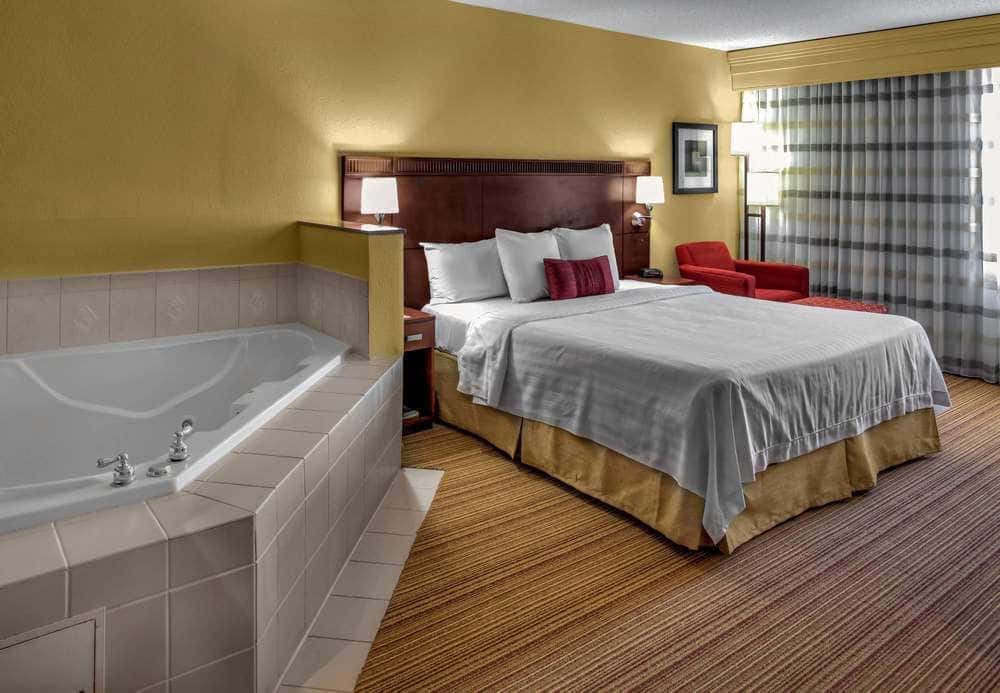 Courtyard by Marriott Brunswick
