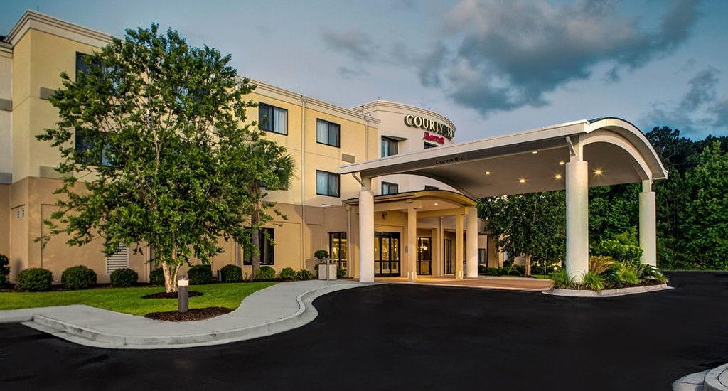 Courtyard by Marriott Brunswick