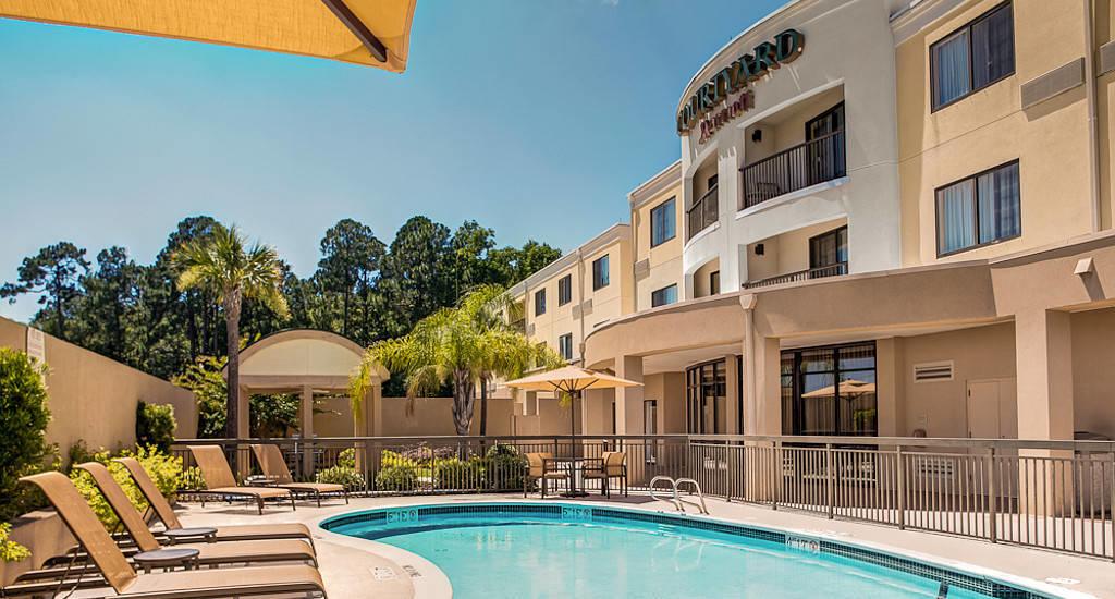 Courtyard by Marriott Brunswick