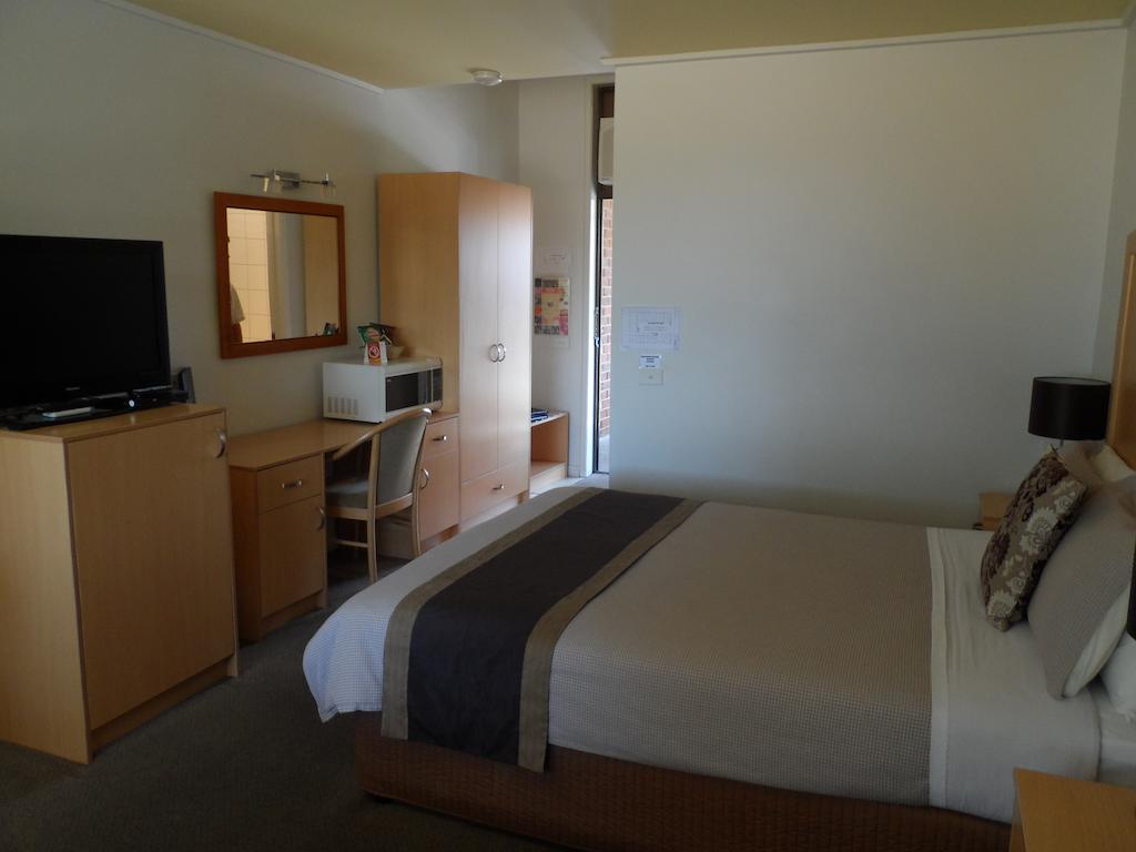 Eastern Sands Motel