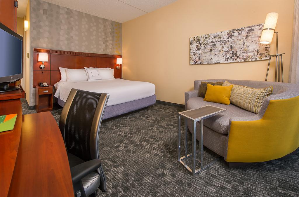 Courtyard by Marriott Charlotte University Research Park