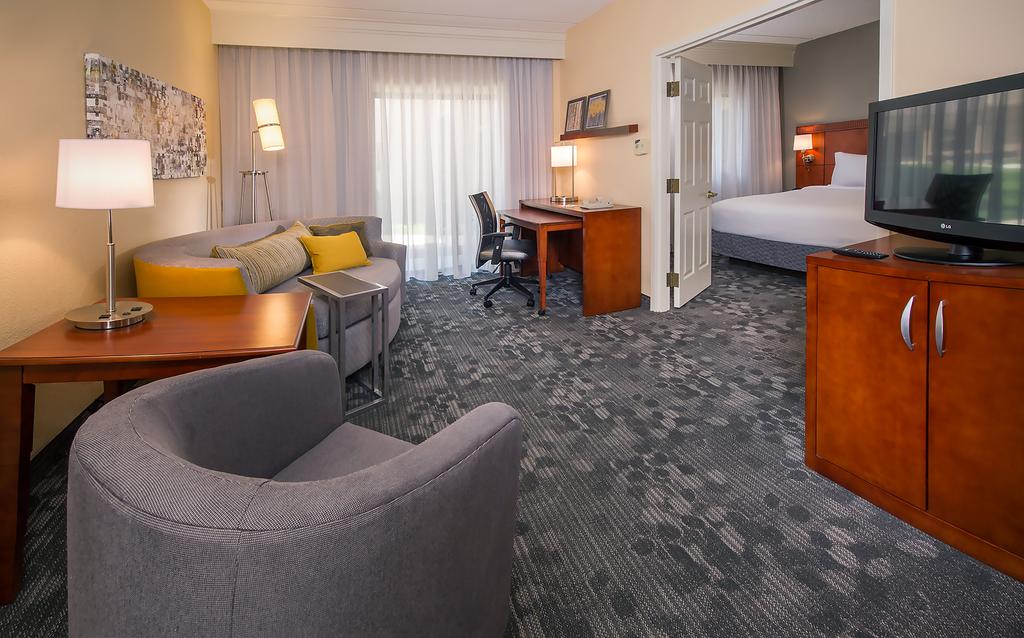 Courtyard by Marriott Charlotte University Research Park