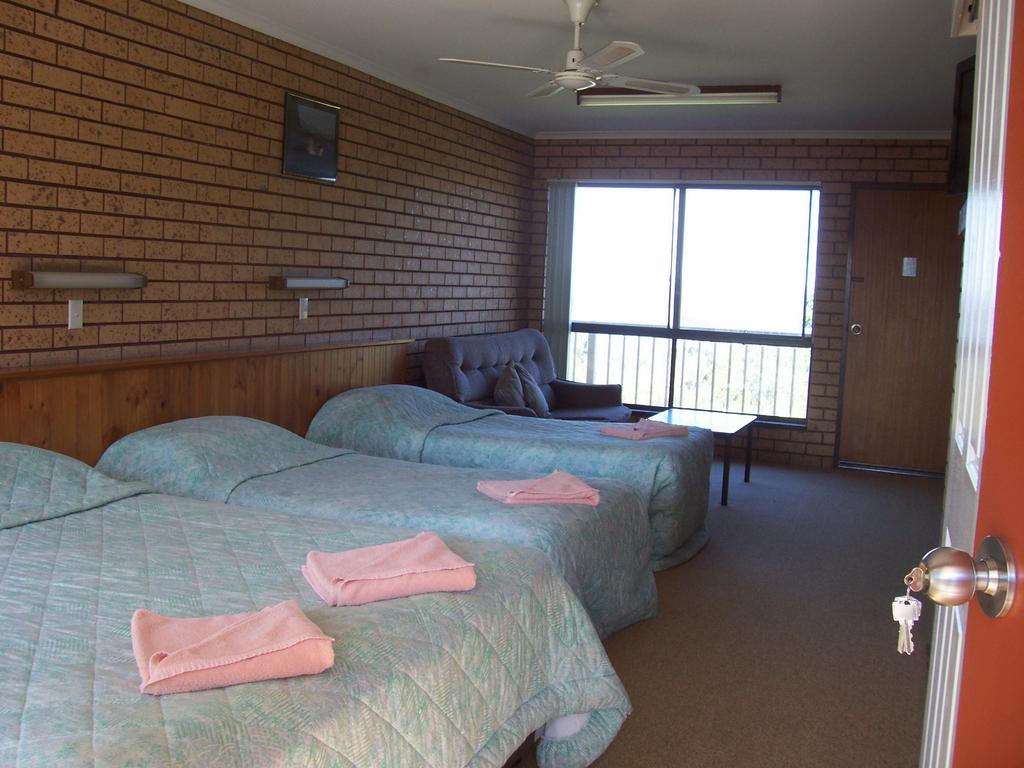 Bayview Motor Inn (Formerly Econo Lodge Bayview)