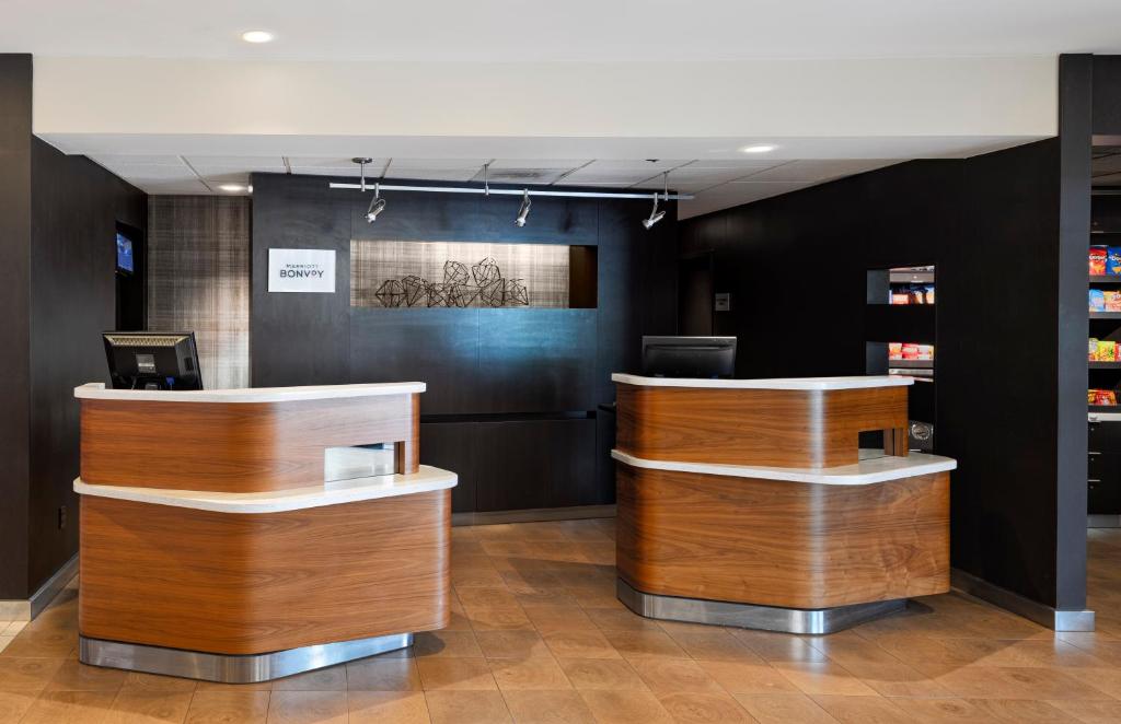 Courtyard by Marriott Cincinnati Blue Ash