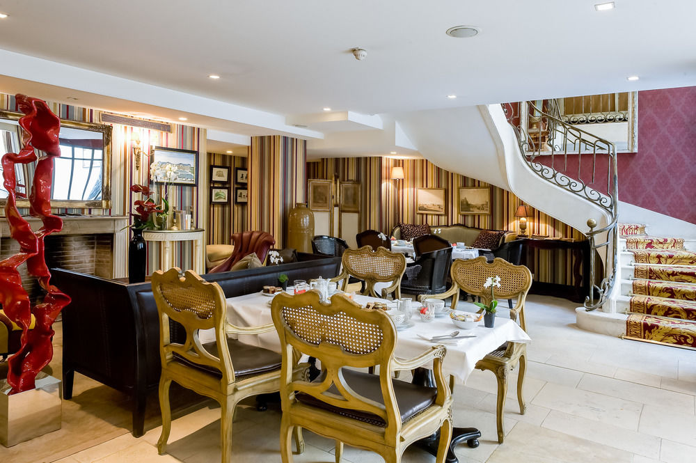 Hotel Chateaubriand Champs Elysees