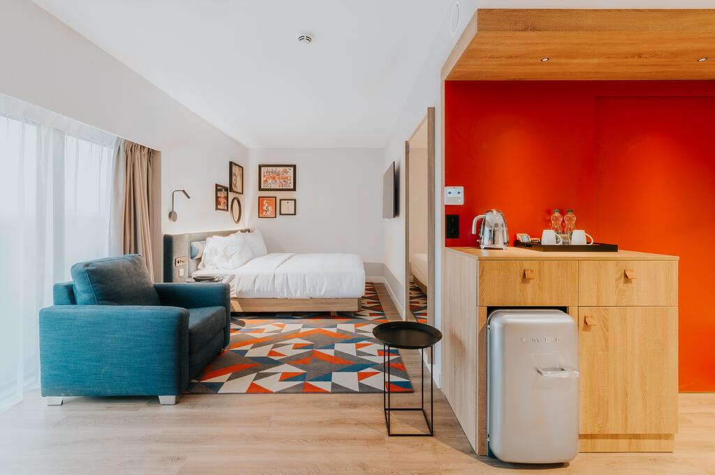 Hampton by Hilton Warsaw Reduta