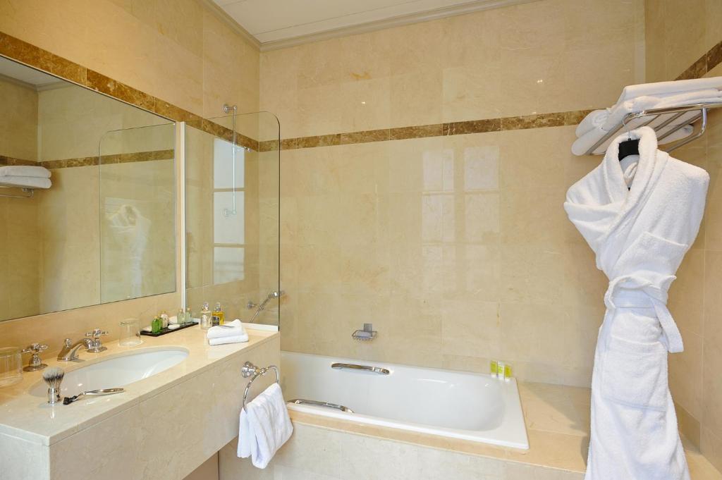 Hotel Royal Saint Honore