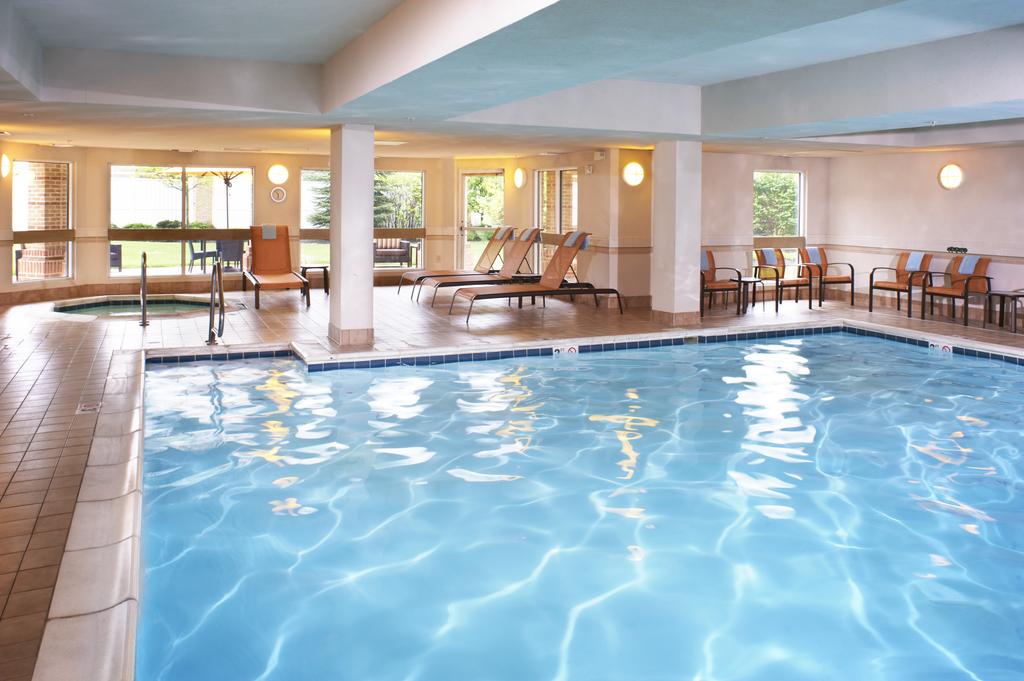 Courtyard by Marriott Cleveland Airport South