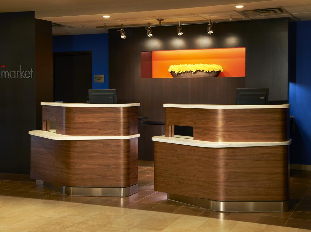 Courtyard by Marriott Cleveland Airport South