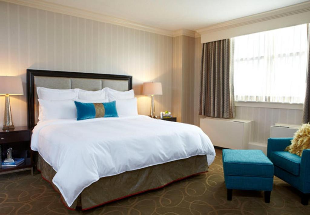 Renaissance Cleveland Hotel