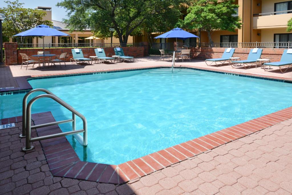 Courtyard by Marriott Dallas Las Colinas