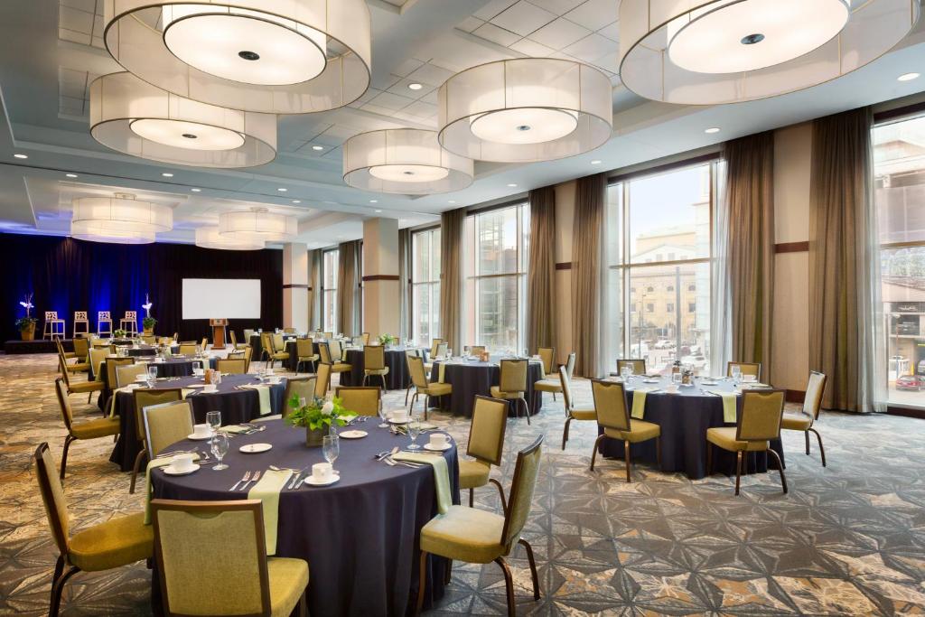 Embassy Suites Denver-Downtown/Convention Center