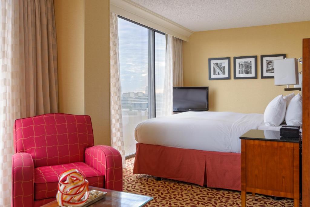 Marriott Hotel West Loop by the Galleria