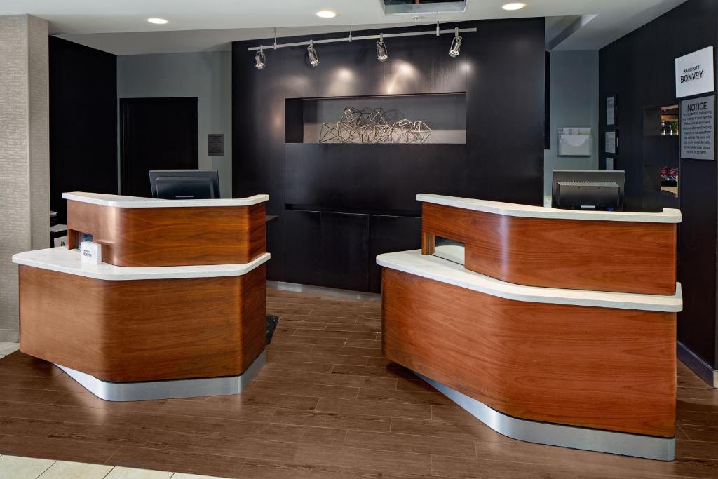 Courtyard by Marriott Houston West University
