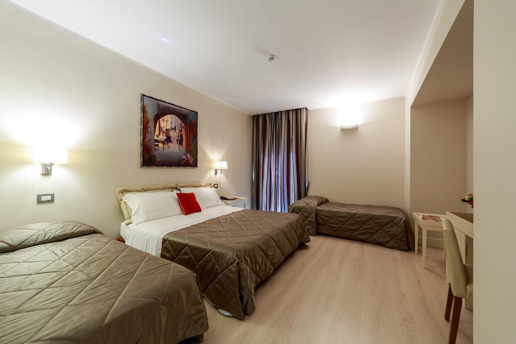 Hotel Mirasole International
